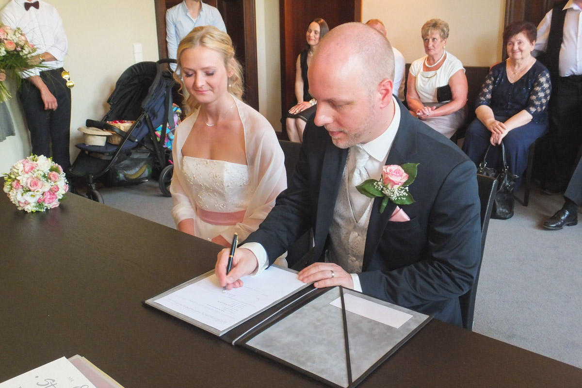  Standesamtliche Hochzeit 